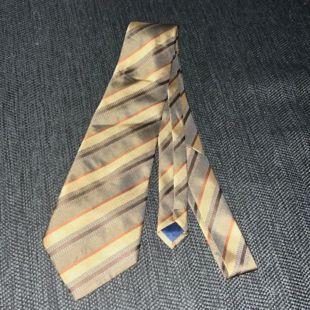 Mens brown yellow orange tie.